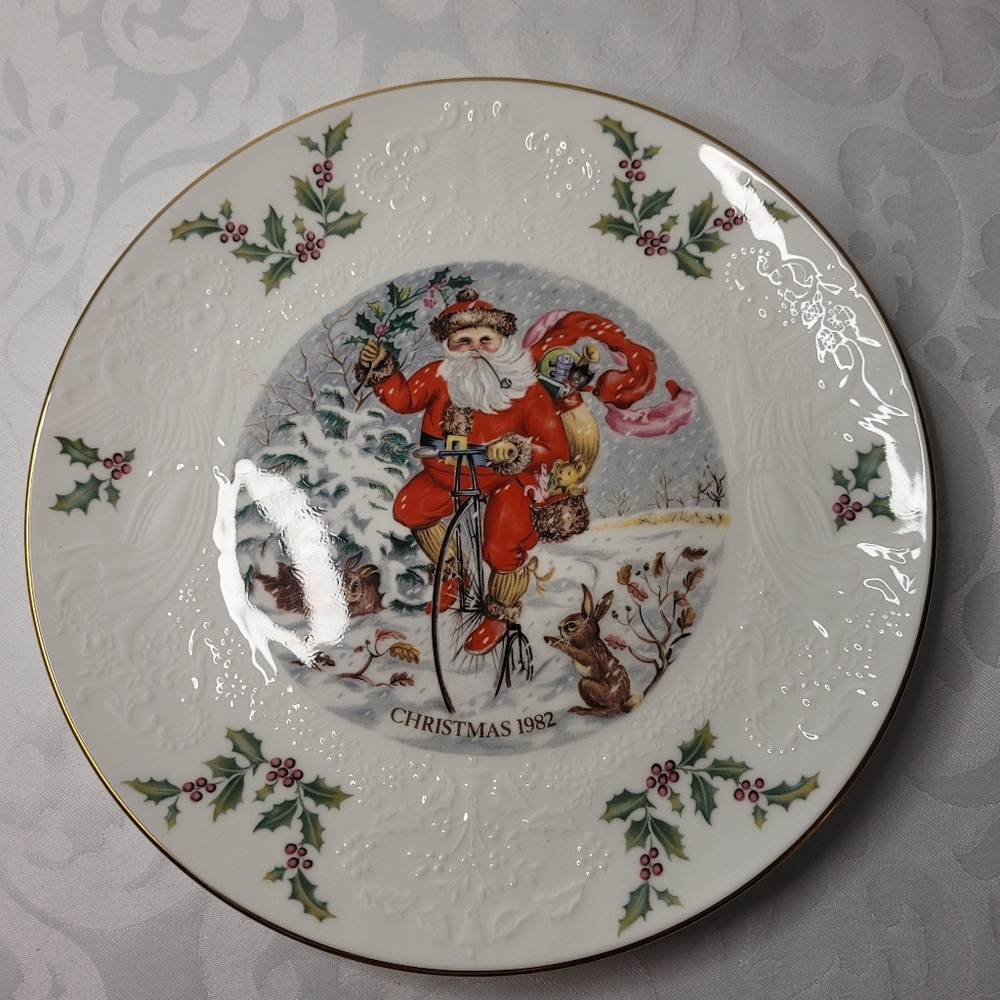 Royal Doulton Christmas Plate